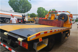 博尔塔拉蒙古附近拖车电话号码服务