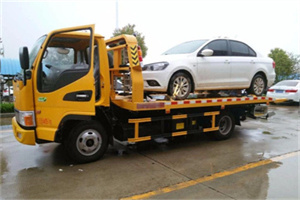 博尔塔拉蒙古附近拖车救援24小时服务热线